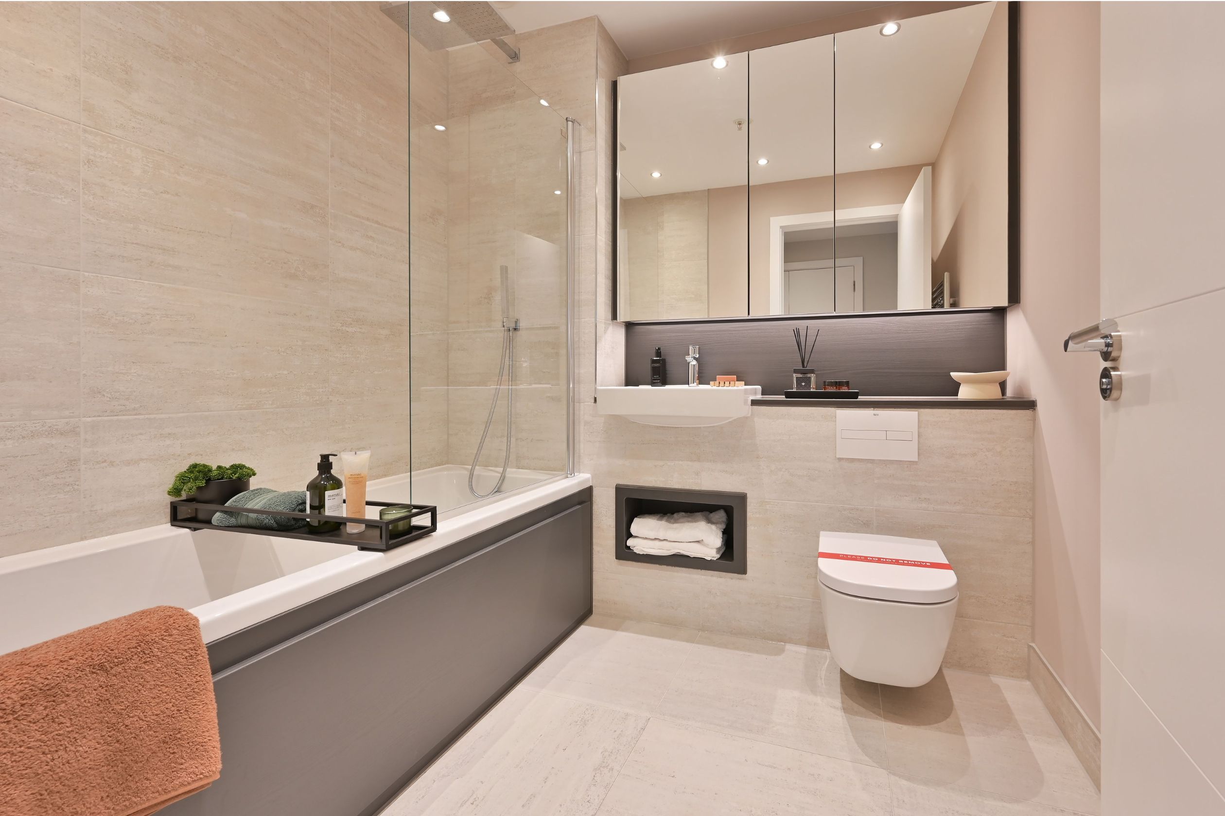 Main bathroom