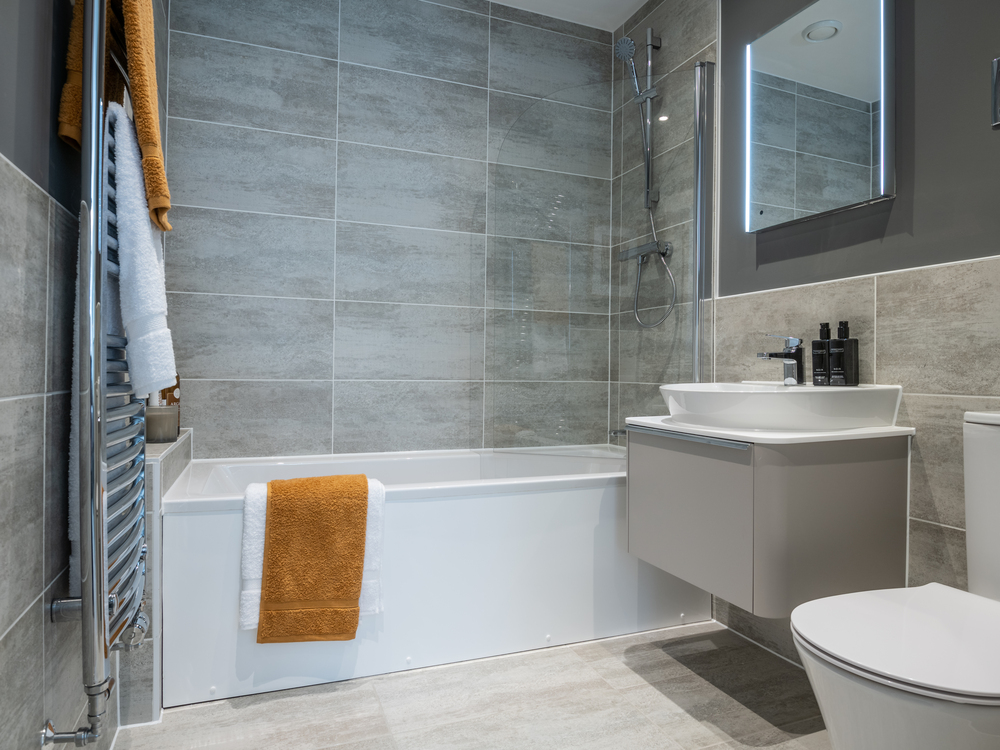 Redrow - 2 Bedroom Apartments - Bathroom - 65344
