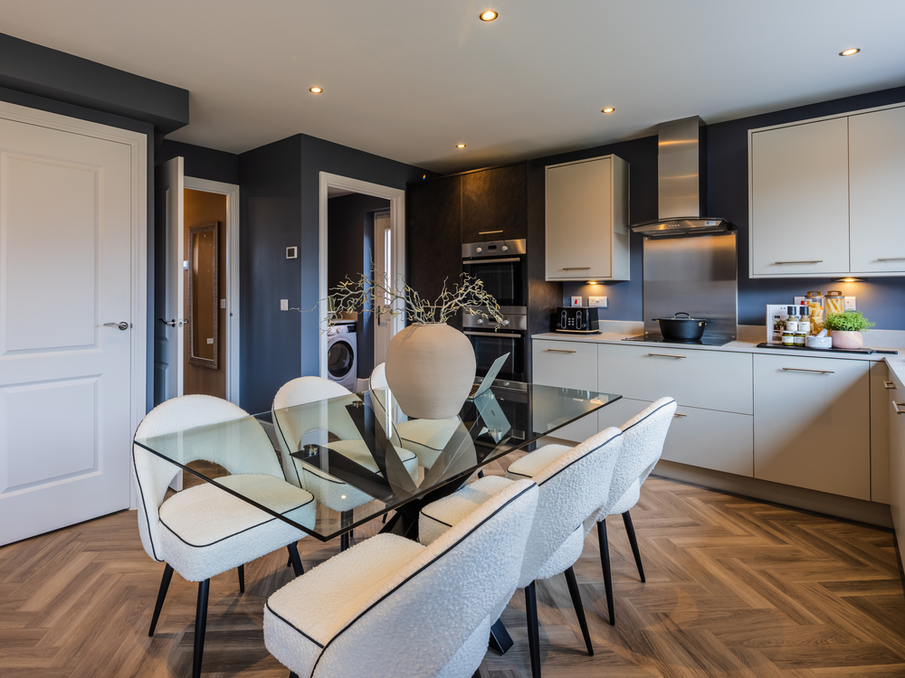 Redrow - Cambridge - Kitchen 3 - 69451