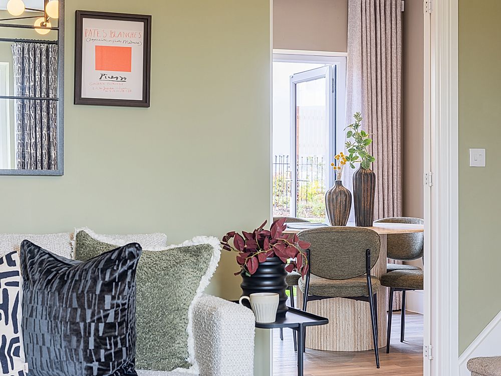 Avon - dining area