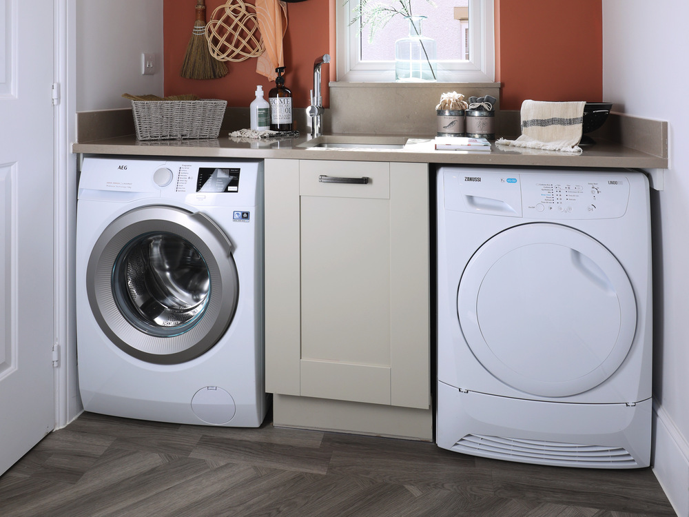 Redrow - The Mere - Utility