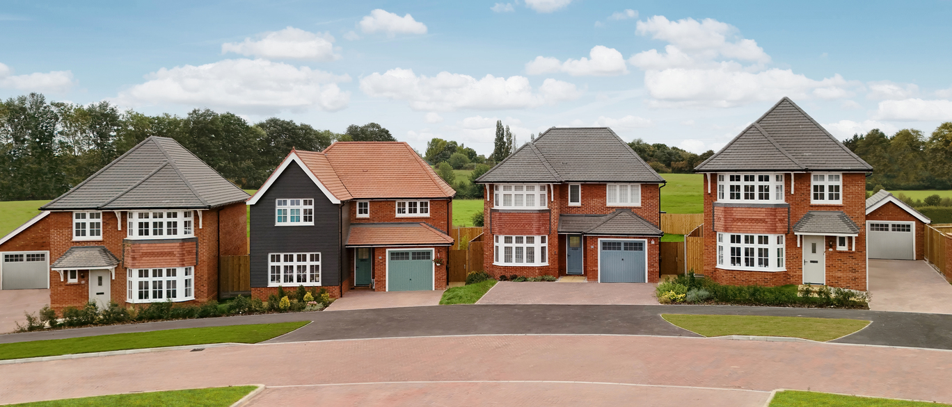 Redrow homes street scene at Crown Hill View 