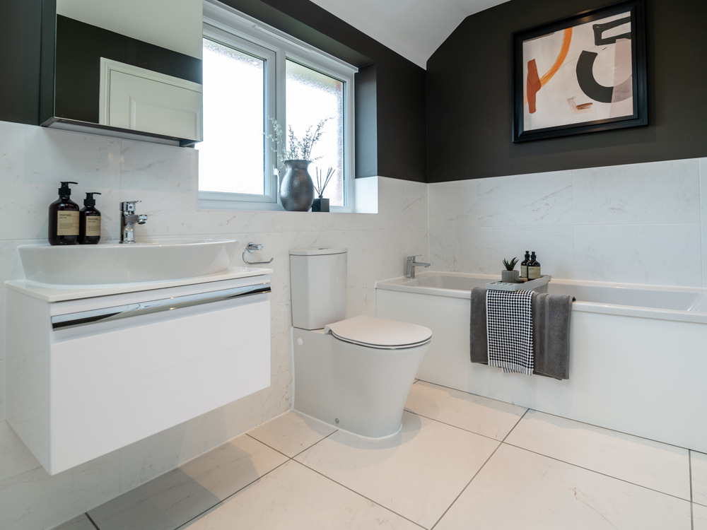 Harrogate Lifestyle, Ensuite 1