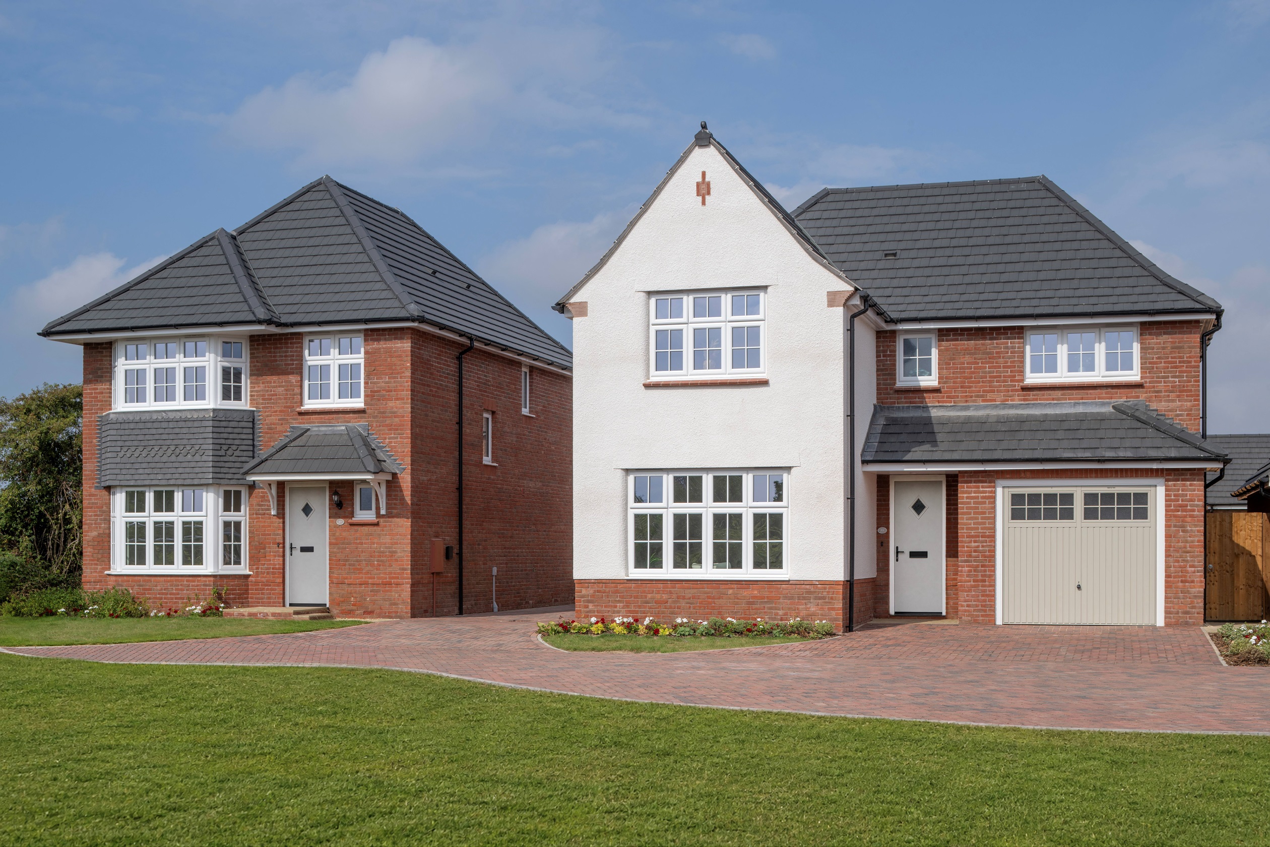 Outside view of the Stratford and Marlow detached four bedroom homes at Charlton Common Bristol
