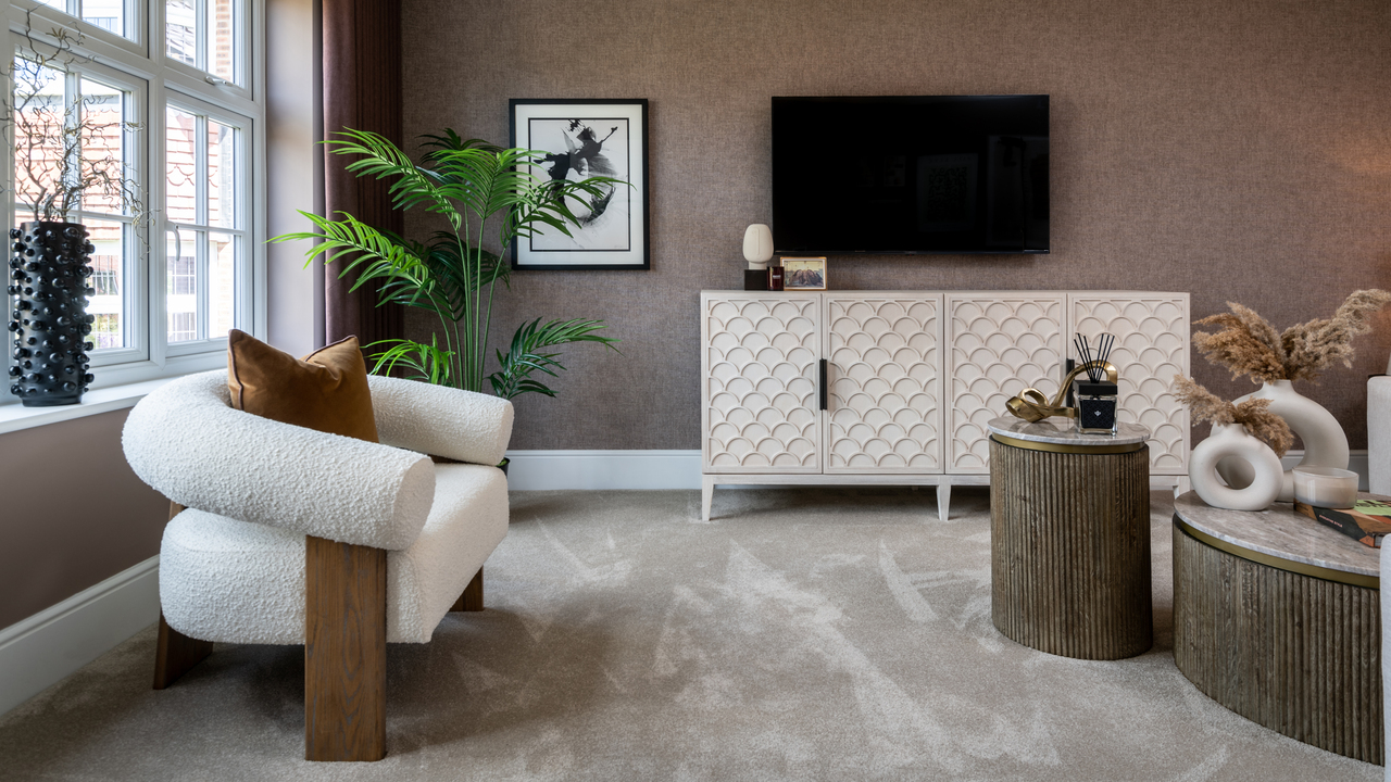 Lounge in a mixture of earthy tones