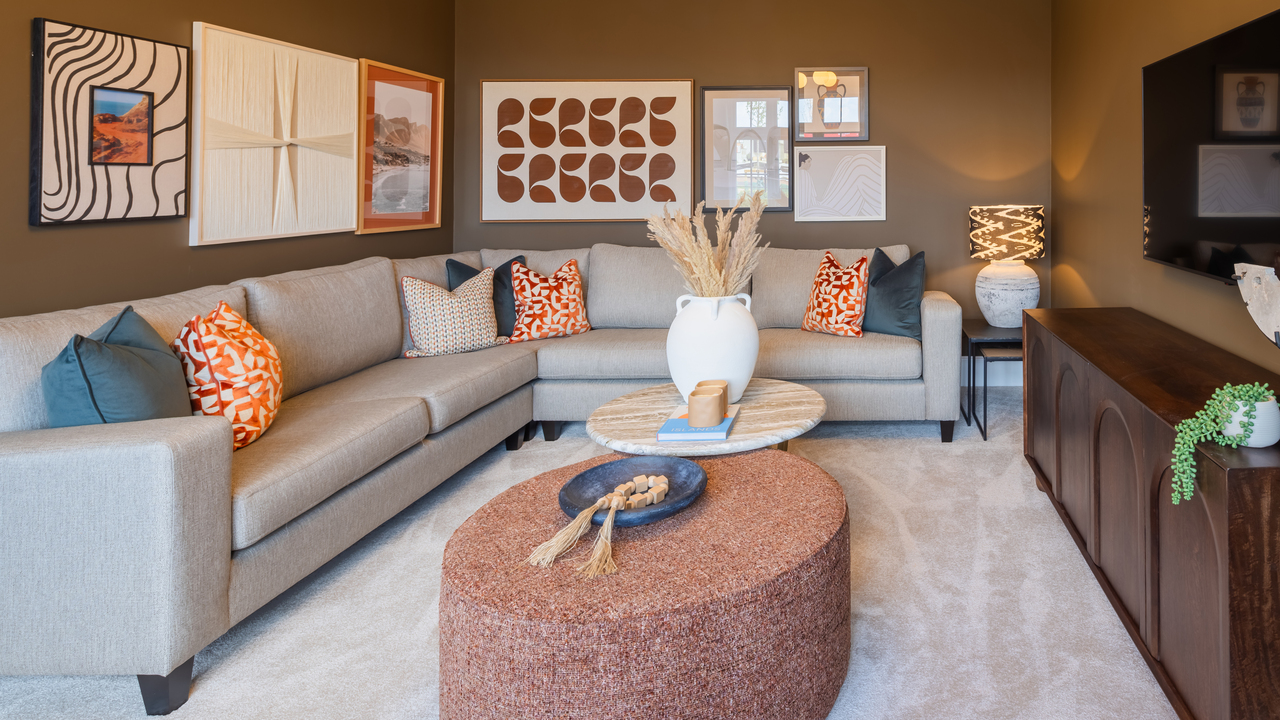 Cosy lounge in earthy tones