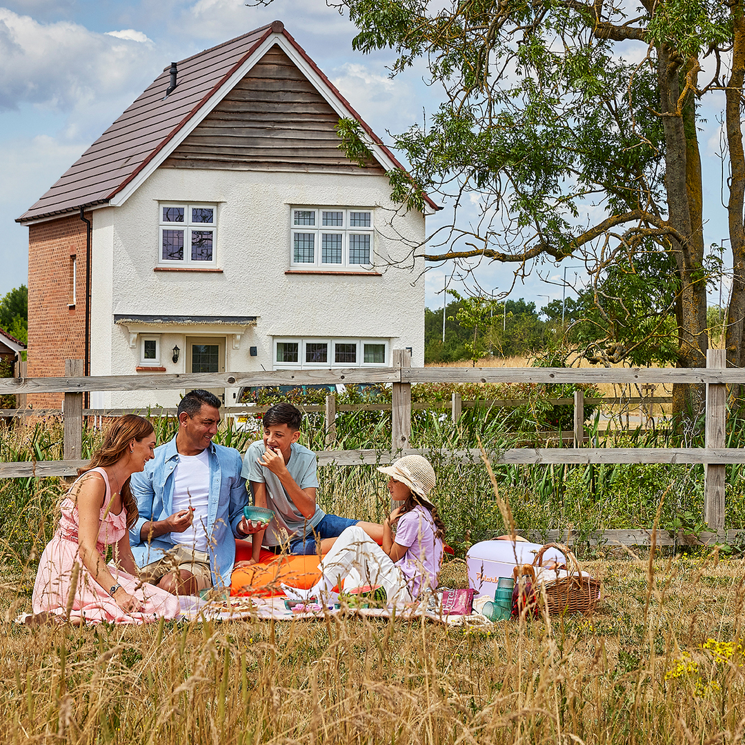 Family having a picnic at Heritage Fields